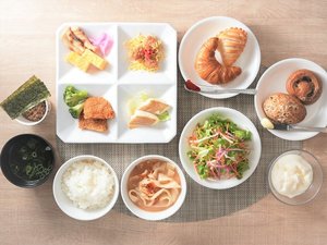 「２０２３年３月リニューアル　スーパーホテル甲府昭和インター」の健康朝食盛り付けイメージ