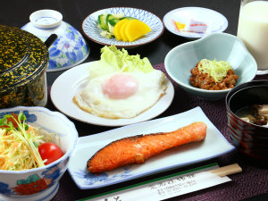 ■【朝食一例】バランスの良い和食をご用意しております♪今日も元気に！