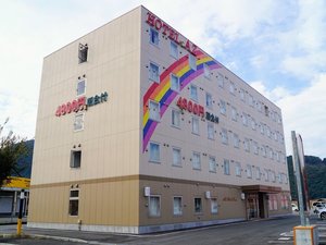 「HOTEL　AZ　熊本芦北店」の外観