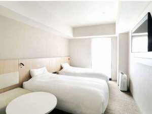 充実の設備に加え、110cm幅ベッド2台完備で旅行などに最適なお部屋です。