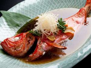 下田港は金目鯛の水揚げ日本一！　中でも流通量が少ない地金目は特に美味です。