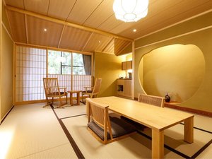 2024年3月リニューアル伝統木工「組子」を取り入れたゆったりとした和室。