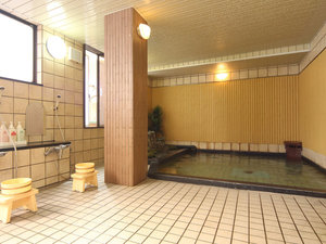 【大浴場】男女浴場を１カ所ずつ完備しております。