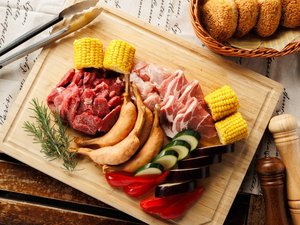 ＊【お手軽BBQ】お肉、お野菜に焼きおにぎりなど、定番メニューがセットになったバリューコース