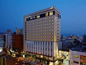 「CANDEO　HOTELS（カンデオホテルズ）松山大街道」のホテル外観