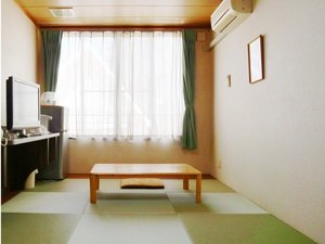 和室１０畳（トイレ付）お風呂は温泉浴室をご利用ください