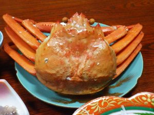 【夕食一例】時期によってはベニズワイ蟹もお付けしています♪身が詰まって美味しい！