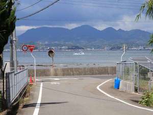 「まん泊リゾートの貸別荘」の海まで徒歩3分