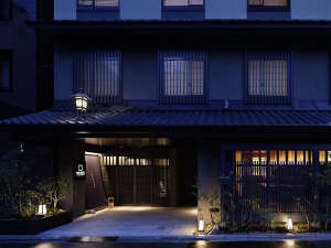 「ホテルリソル京都　四条室町」の外観