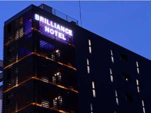 「ＢＲＩＬＬＩＡＮＣＥ　ＨＯＴＥＬ」の外観夜景