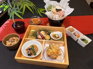 懐石料理”和nagomi”