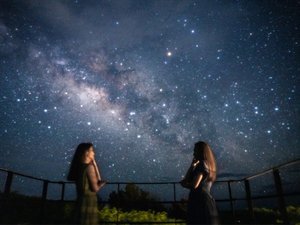 「ＲｕＧｕ　Ｇｌａｍｐｉｎｇ　Ｒｅｓｏｒｔ」の大切な人と宮古島の星空を眺めて。