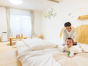 赤ちゃんプランハピネス専用ルームは、広々でお子様に優しい造りです。