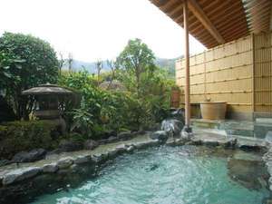 美肌の湯として人気の湯河原温泉は関東一の古湯といわれております。