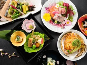 「こころいやす季節のお料理　ホテルアジール・奈良」の【夕食】お野菜たっぷりながら、ボリューム感もある会席料理をお楽しみください。