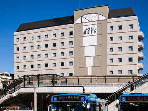 「JR東日本ホテルメッツ　溝ノ口」の【外観】駅から徒歩１分　JR武蔵溝ノ口駅に隣接しております。上質な和が織りなす空間です。　