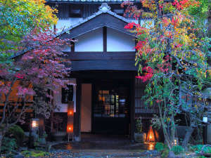 「露天風呂付き客室　湯布院　御宿　八遇來（おんじゅく　やぐら）」の・＜外観＞静かでゆったりした時間をお過ごしいただけます