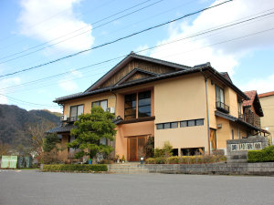 「美川旅館」の*【外観】自然豊かで静かな環境のなかにある当館。ごゆっくりとお過ごしください。