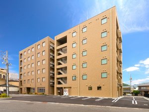 「ＡＮＡＮ　ＳＴＡＴＩＯＮ　ＨＯＴＥＬ・Ｃａｓａ」の阿南駅前30m！飲食店やスーパー等も複数ある好立地です！