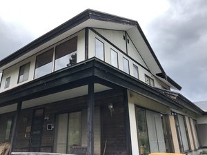 「クールヴィラ飛騨リゾート」の200㎡の広い建物をまるまる貸し切り