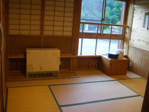 木の香りが心地よい和室