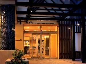 「セントラルリゾート宮古島」のホテル入口もオシャレにリニューアル♪