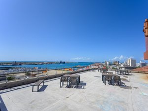 「ホテルエメラルドアイル石垣島」の◆ルーフトップ／屋上から石垣の海を眺められます。