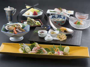地元のお魚、地元の野菜、地元のお米、富山の美味しさてんこもり！