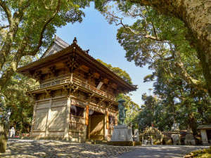 *明星院最御崎寺まで車で約10分