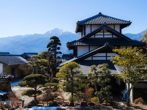 「泉園」の母屋　全景