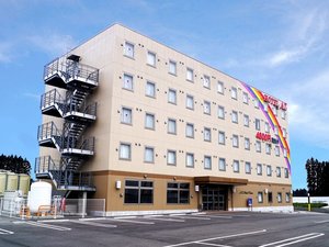 「HOTEL　AZ　宮崎田野店」の外観