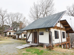 *【外観：ログハウス】本館から少し離れて、別荘気分でお過ごしください。