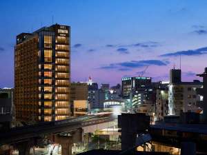 「ホテル　ストレータ　那覇＜美栄橋駅＞」の外観