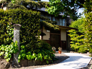 「太田旅館」の八女市黒木町は山・川・田んぼに囲まれたのどかな場所です。