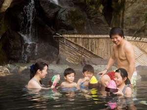ご家族で遊べます 疲れたら温泉へｇｏ 四季の湯温泉 ホテルヘリテイジ 首都圏最大級の混浴露天温泉のブログ 宿泊予約は じゃらん
