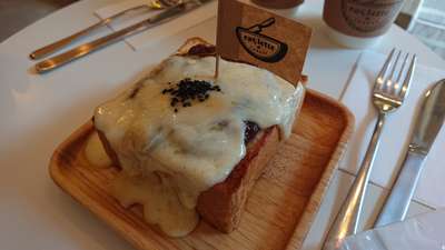 ラクレットチーズ あんバタートースト ホテルリソル京都 四条室町のブログ 宿泊予約は じゃらん