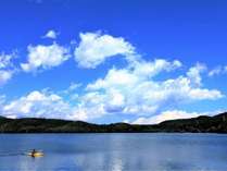 カヌーなどのアクティビティも盛ん！仁科三湖「青木湖」