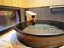 【温泉】新設の貸切家族風呂（内湯）木が香るプライベート空間で名湯を心行くまで…