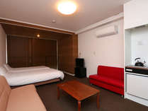 リゾートアパートメントスタイルの客室の一例★ソファーベッドも使えて定員3名まで