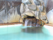 #六日町温泉の泉質は、 神経痛、 関節痛、冷え性などに効能があり、優しい温泉です。