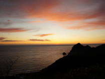 夕日ヶ丘展望広場からの夕暮れの海
