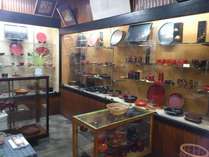 山形市内にある長門屋様の店内。伝統工芸品を販売されています。