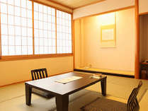 和室10畳のお部屋です。ゆったりとした時間をお過ごし頂けます。