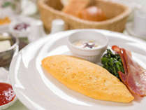 *金谷ホテルのご朝食“BREAKFAST”/ふわふわ×とろとろのオムレツが大変好評です。