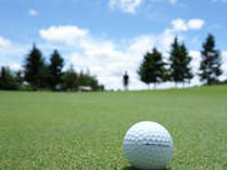 周辺には20分圏内にゴルフ場が7か所。爽やかな朝で心が落ち着き”気持ちよく”ゴルフに集中！