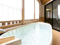 【露付／楓～kaede～】高pH温泉が源泉で楽しめる、洋間＋和室8畳のお部屋です。
