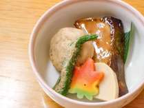 *【夕食一例】安来ならではの山の幸・海の幸を使ったお料理をどうぞ。