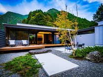 和 sauna villa　IRORI-囲炉裏-庭 写真