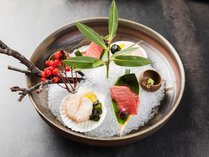 【ご夕食一例】青森県産を中心とした旬の新鮮な肴。味覚はもちろん視覚でもお楽しみください。