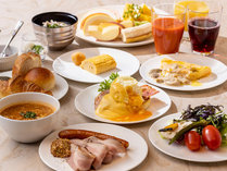 【TERRACE　&　DINING　SORA】豊富な種類の朝食ビュッフェが楽しめます※イメージ